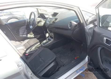 2014 Ford Fiesta Se z USA, uszkodzony, nr VIN 3FADP4BJ7EM139319